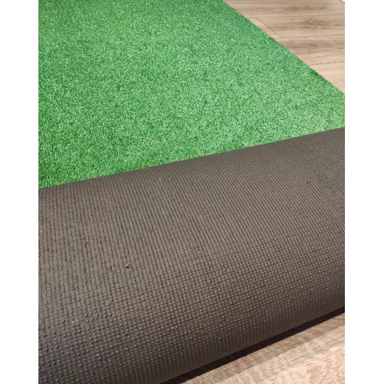 300x1100cm ( EN 3 metre X BOY 11 metre) Suni Yeşil Çim Halı Kalınlık:7mm